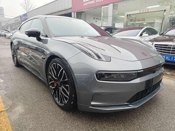 Фото 3 - Zeekr 001