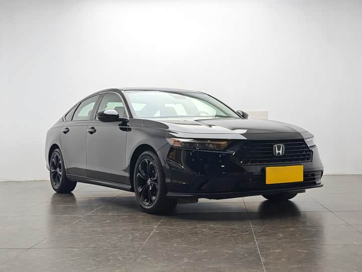 Фото 2 - Honda Accord