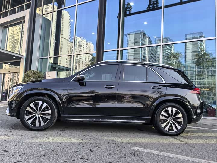 Фото 4 - Mercedes-Benz GLE-Class