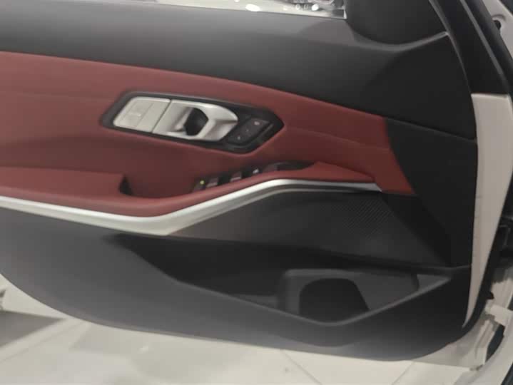 Фото 7 - BMW 3 Series