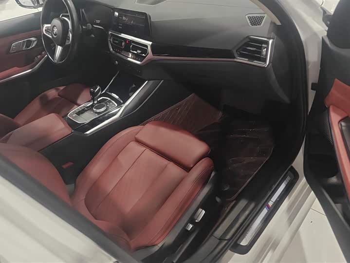 Фото 8 - BMW 3 Series