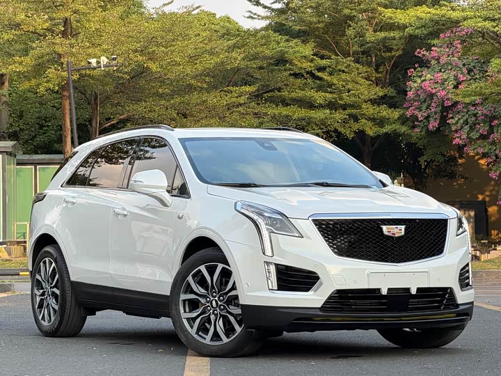 Фото 3 - Cadillac XT5