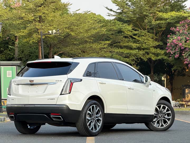 Фото 5 - Cadillac XT5