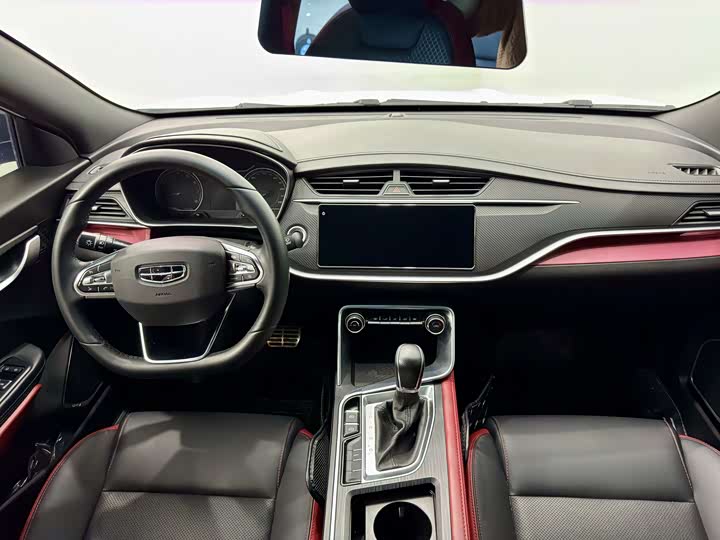 Фото 4 - Geely Binrui