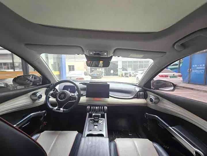 Фото 4 - BYD Yuan Plus