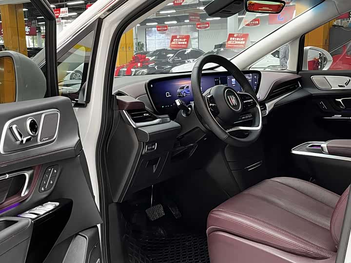 Фото 4 - Buick GL8 Century