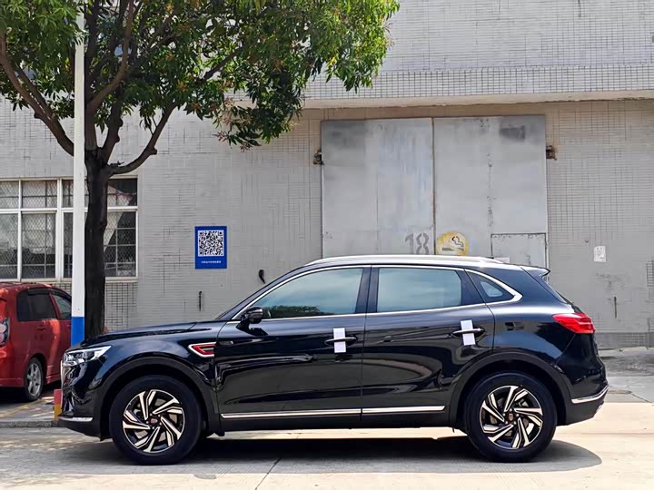 Фото 2 - Hongqi HS5