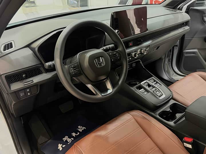 Фото 10 - Honda CR-V Hybrid