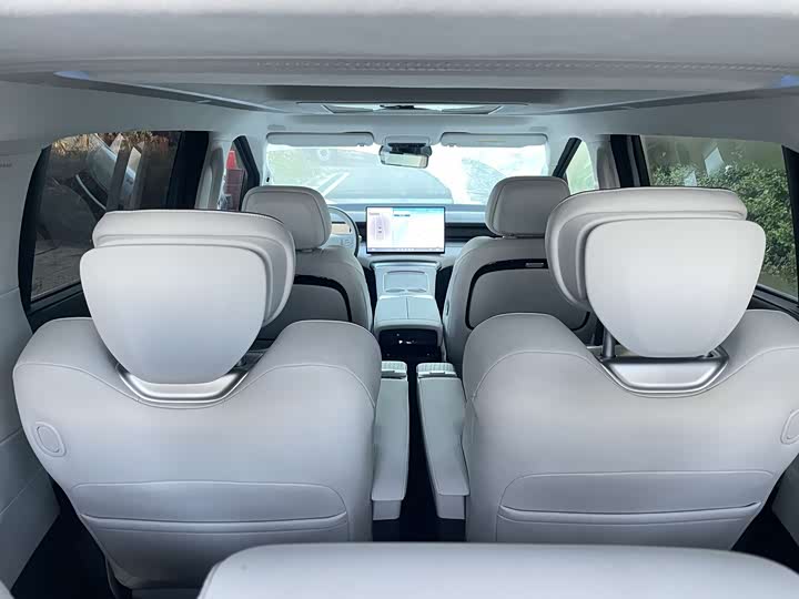 Фото 7 - XPeng X9