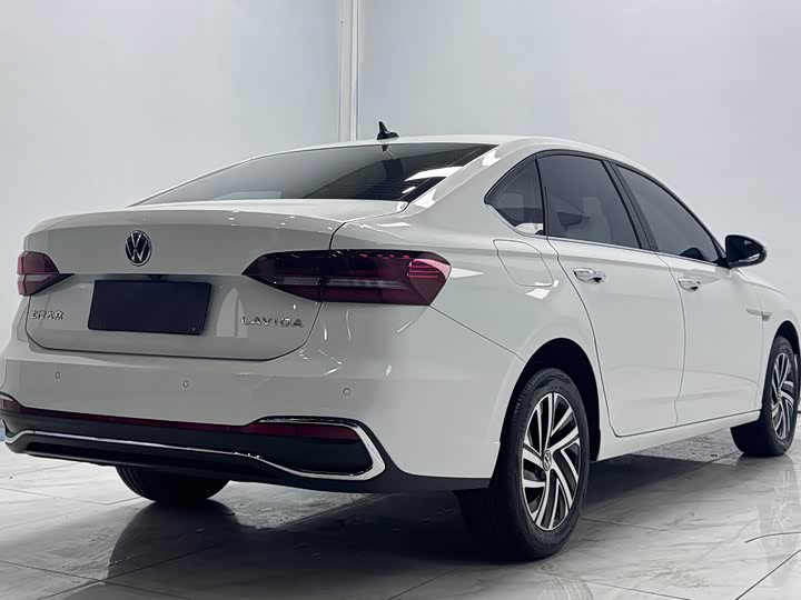 Фото 6 - Volkswagen Lavida