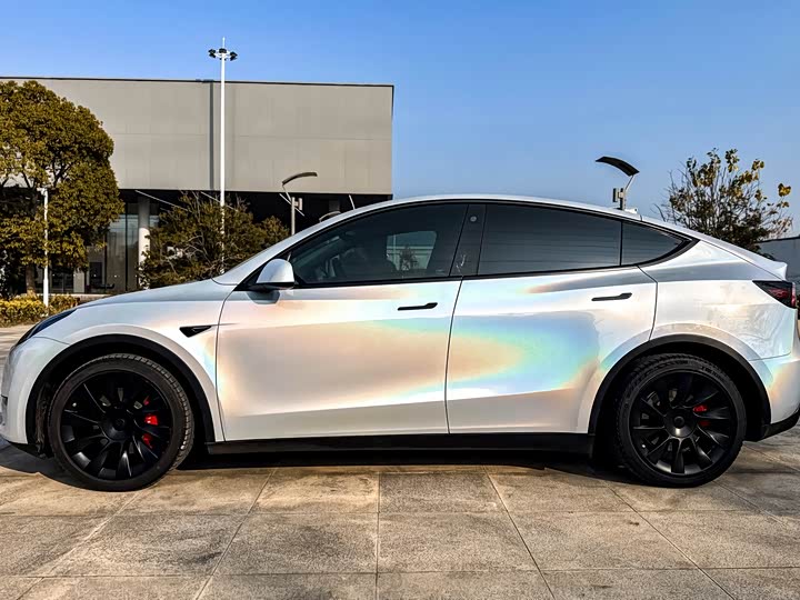 Фото 4 - Tesla Model Y