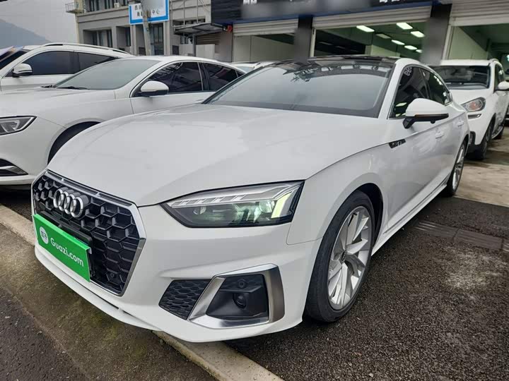 Фото 2 - Audi A5