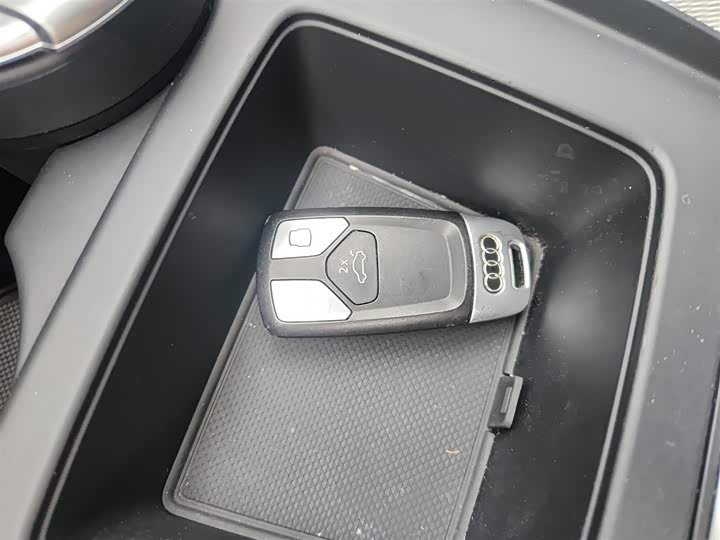 Фото 9 - Audi A5