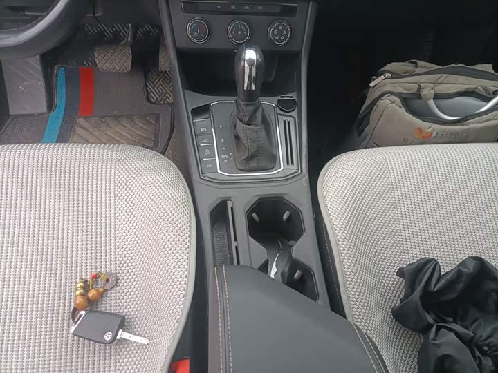 Фото 6 - Volkswagen Lavida