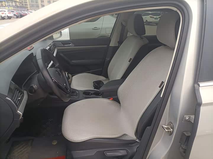 Фото 7 - Volkswagen Lavida