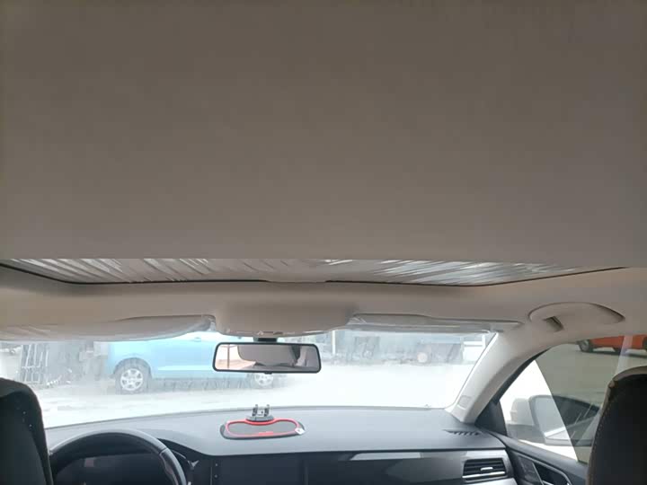 Фото 8 - Volkswagen Lavida