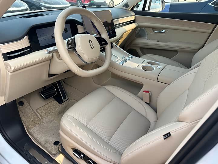 Фото 7 - Aito M5