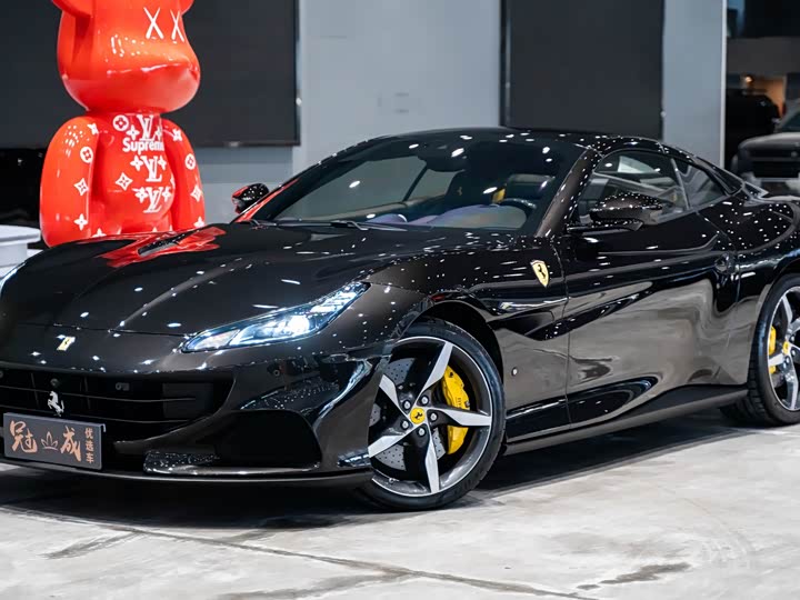 Фото 1 - Ferrari Portofino