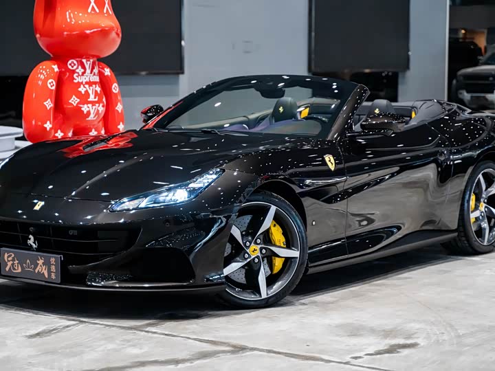 Фото 2 - Ferrari Portofino
