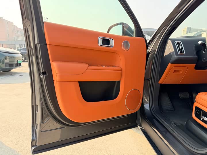 Фото 7 - LiXiang L9