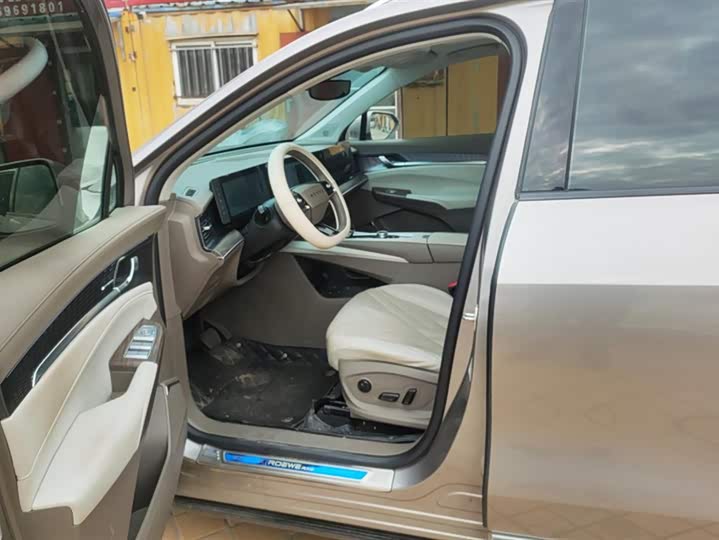 Фото 9 - Roewe RX9