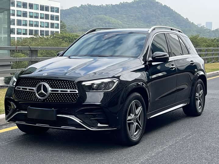 Фото 1 - Mercedes-Benz GLE-Class