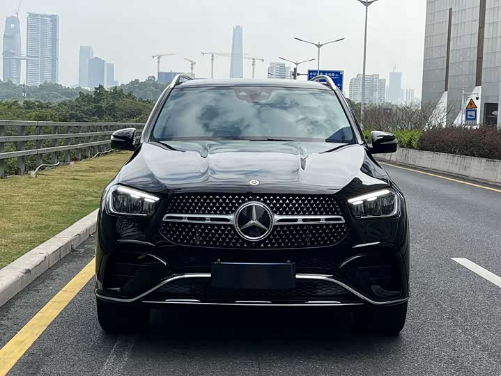Фото 2 - Mercedes-Benz GLE-Class