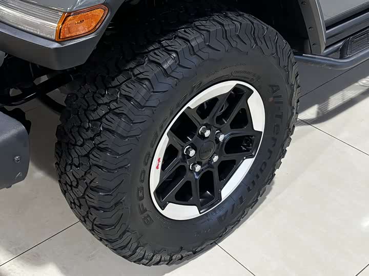 Фото 5 - Jeep Wrangler