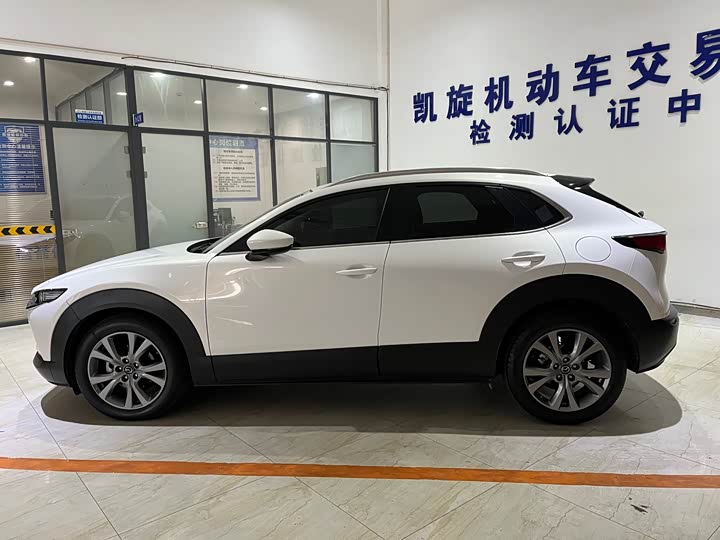 Фото 7 - Mazda CX-30