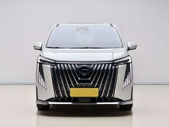 Фото 2 - GAC Trumpchi M8