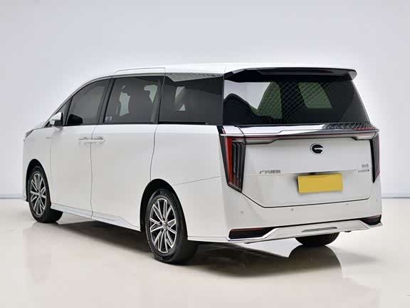 Фото 4 - GAC Trumpchi M8