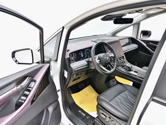 Фото 7 - GAC Trumpchi M8