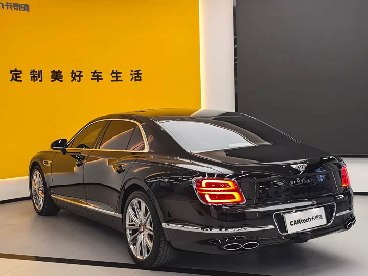 Фото 5 - Bentley Flying Spur Hybrid