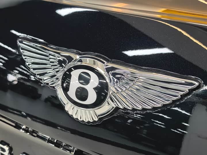 Фото 9 - Bentley Flying Spur Hybrid