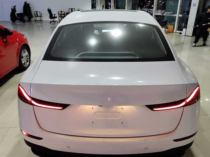 Фото 6 - Roewe D7