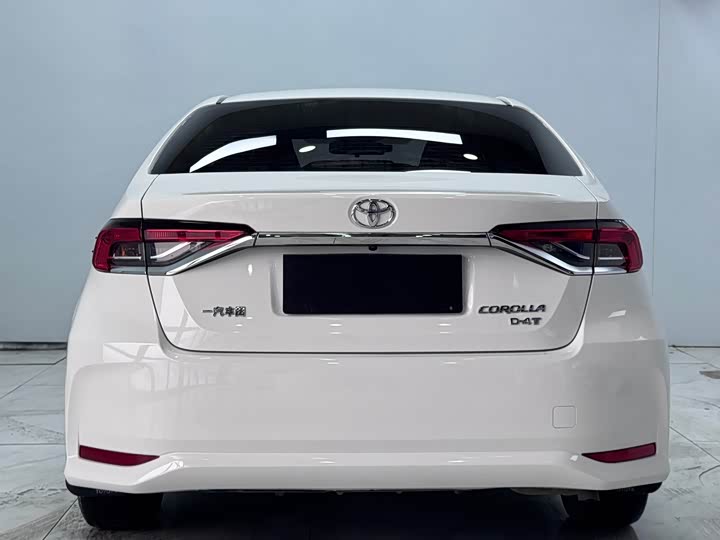 Фото 5 - Toyota Corolla