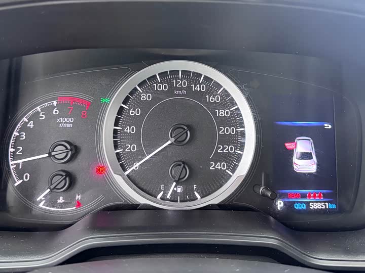 Фото 8 - Toyota Corolla