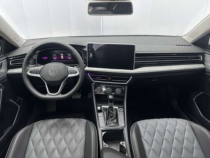 Фото 6 - Volkswagen Sagitar L