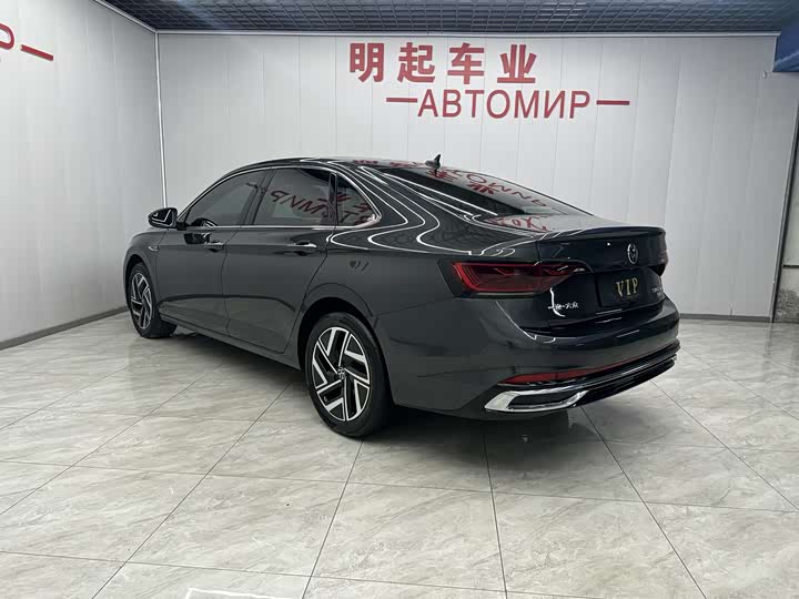 Фото 8 - Volkswagen Sagitar L