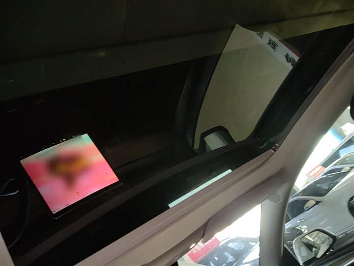 Фото 8 - Tesla Model Y