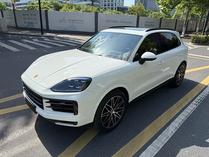 Фото 1 - Porsche Cayenne