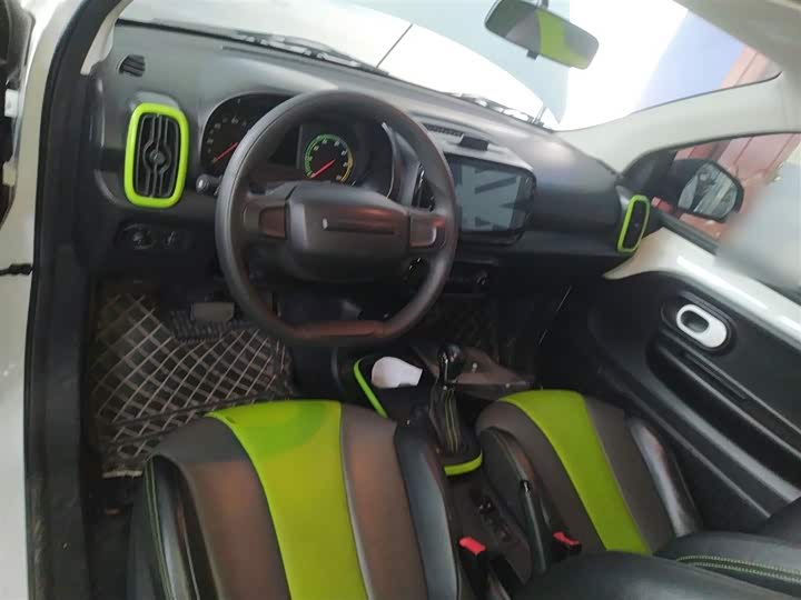 Фото 9 - Roewe Clever