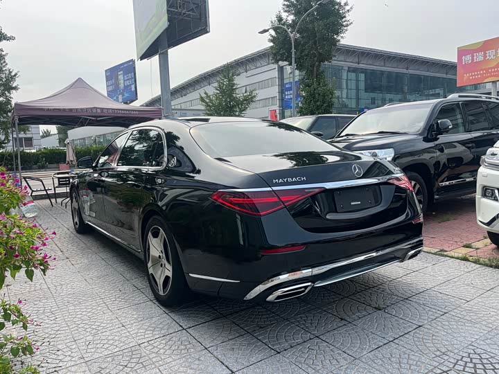 Фото 2 - Mercedes-Benz Maybach S-Class