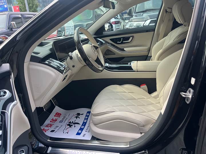 Фото 4 - Mercedes-Benz Maybach S-Class