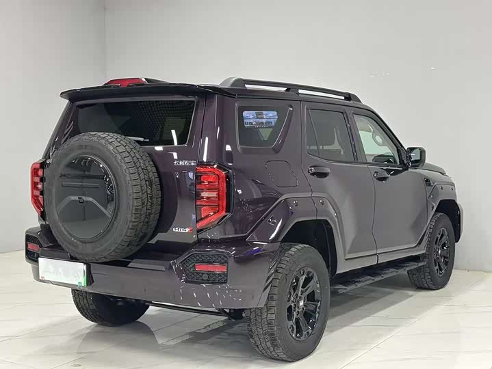 Фото 3 - Tank 400 Hybrid