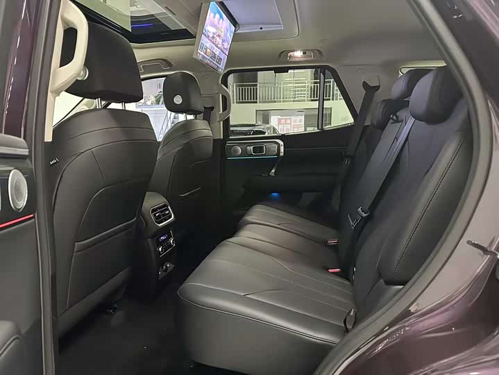 Фото 8 - Tank 400 Hybrid