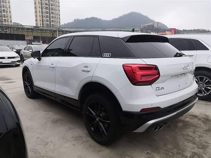 Фото 5 - Audi Q2L