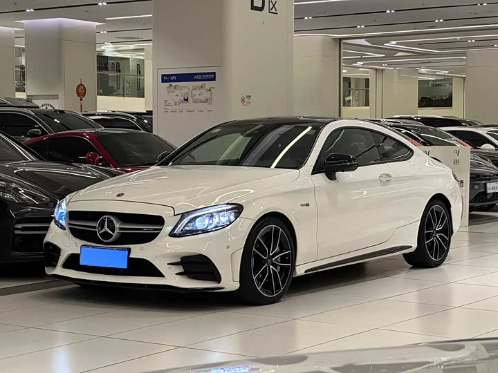 Фото 1 - Mercedes-Benz C-Class AMG