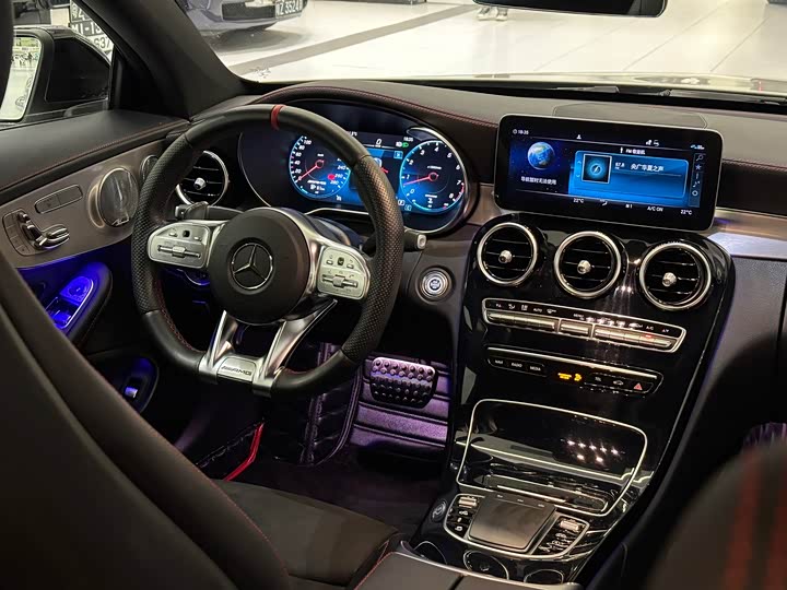 Фото 7 - Mercedes-Benz C-Class AMG