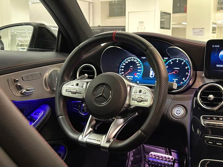 Фото 8 - Mercedes-Benz C-Class AMG